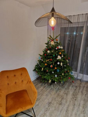 Christmasy House, Walking Distance To Xmas Markets With Parking